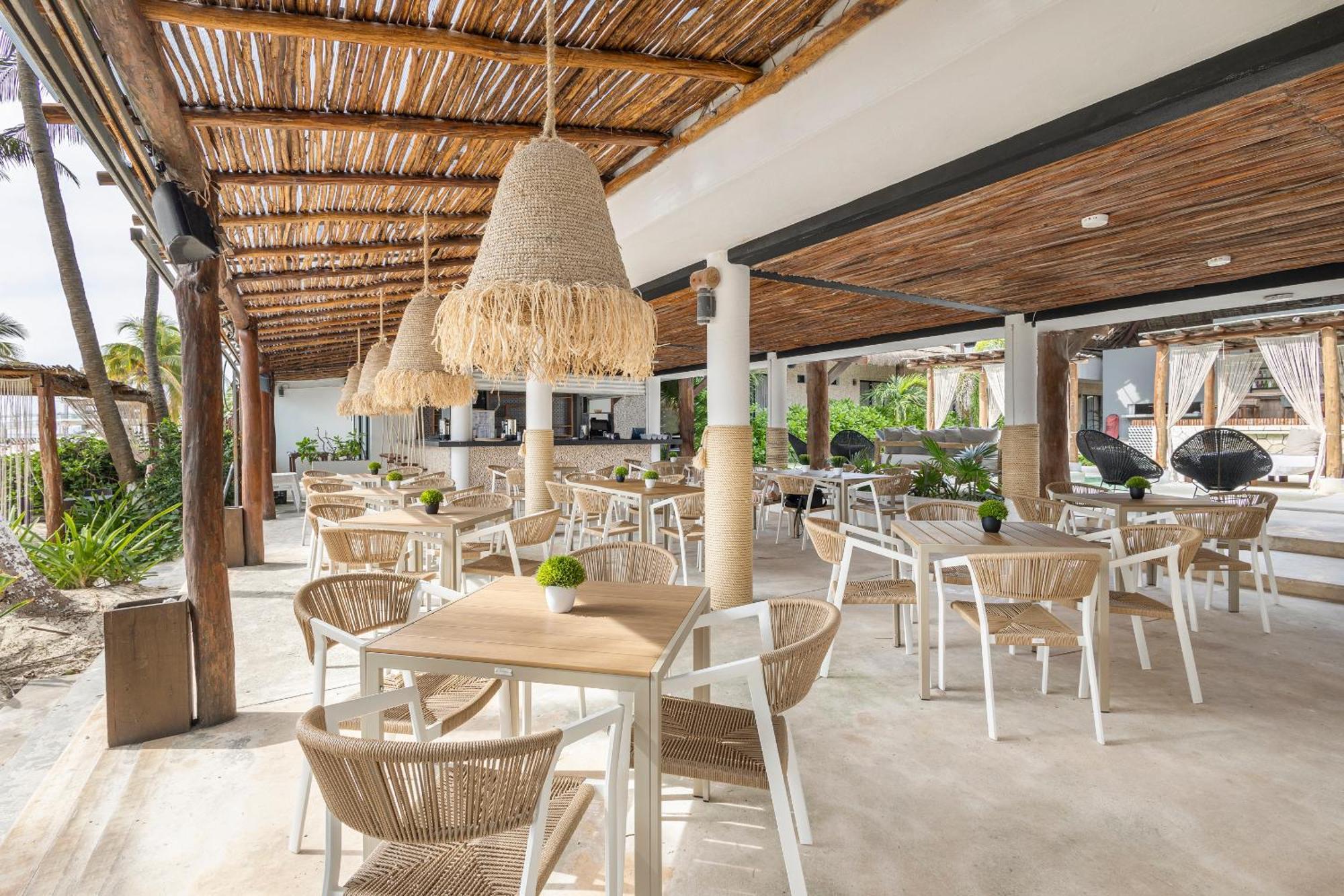 Areia Playa Del Carmen - Beach Front Hotel Buitenkant foto