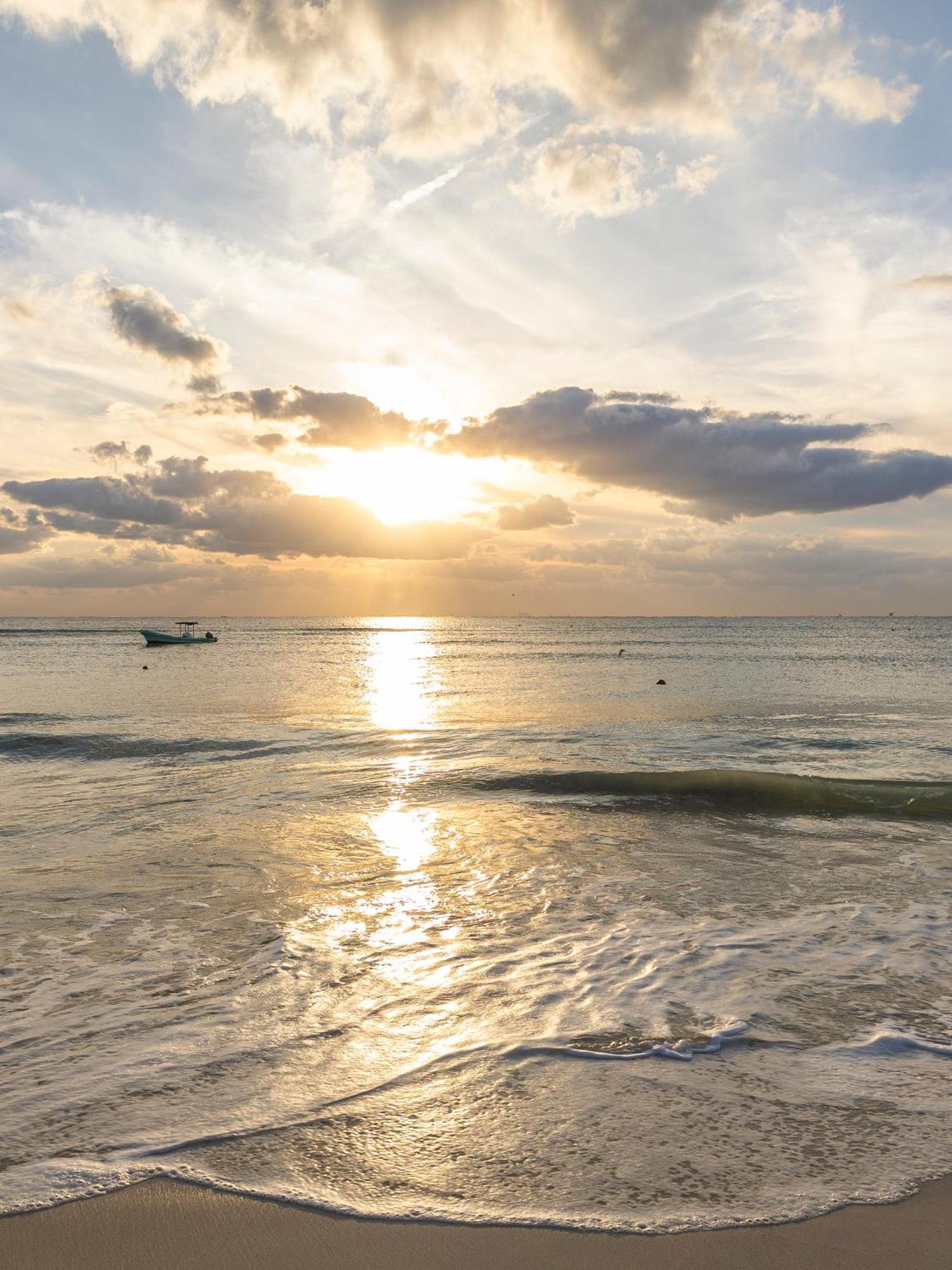 Areia Playa Del Carmen - Beach Front Hotel Buitenkant foto